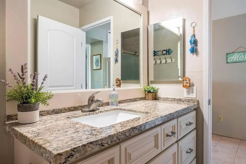 Apartment Hale Kamaole 7-169- Ground Floor, Ocean View, Updated Kihei Gem Wailea